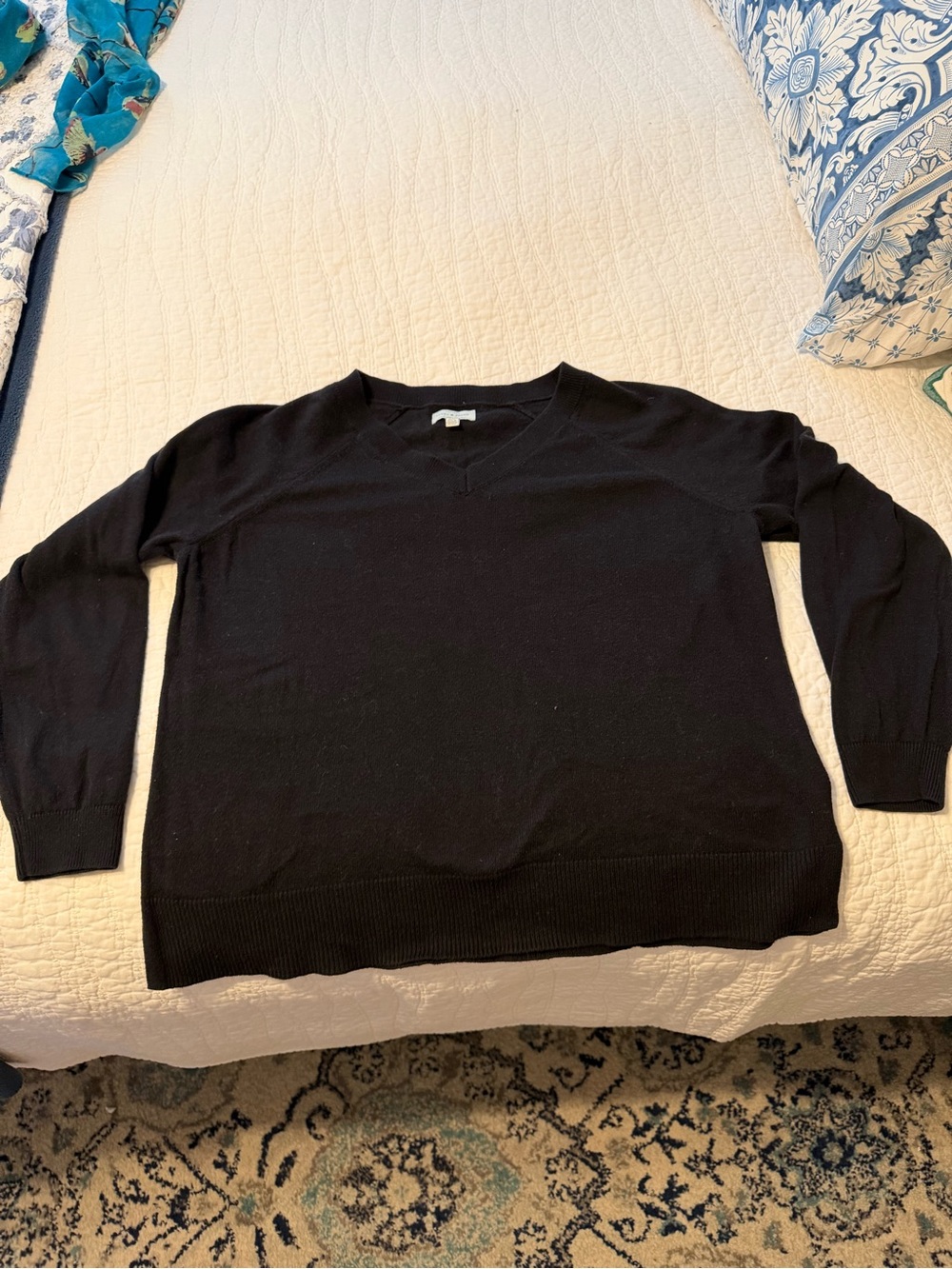 Lucky Brand Ladies Black V-Neck Sweater size M